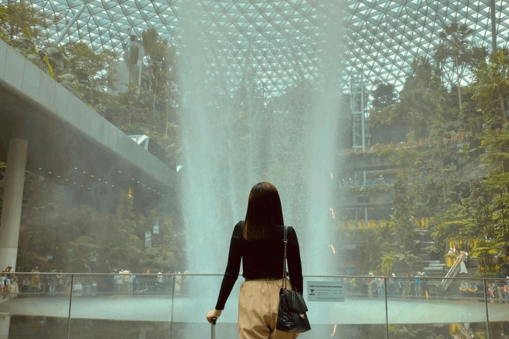 5 Best Ways to Get from Singapore Changi Airport to City